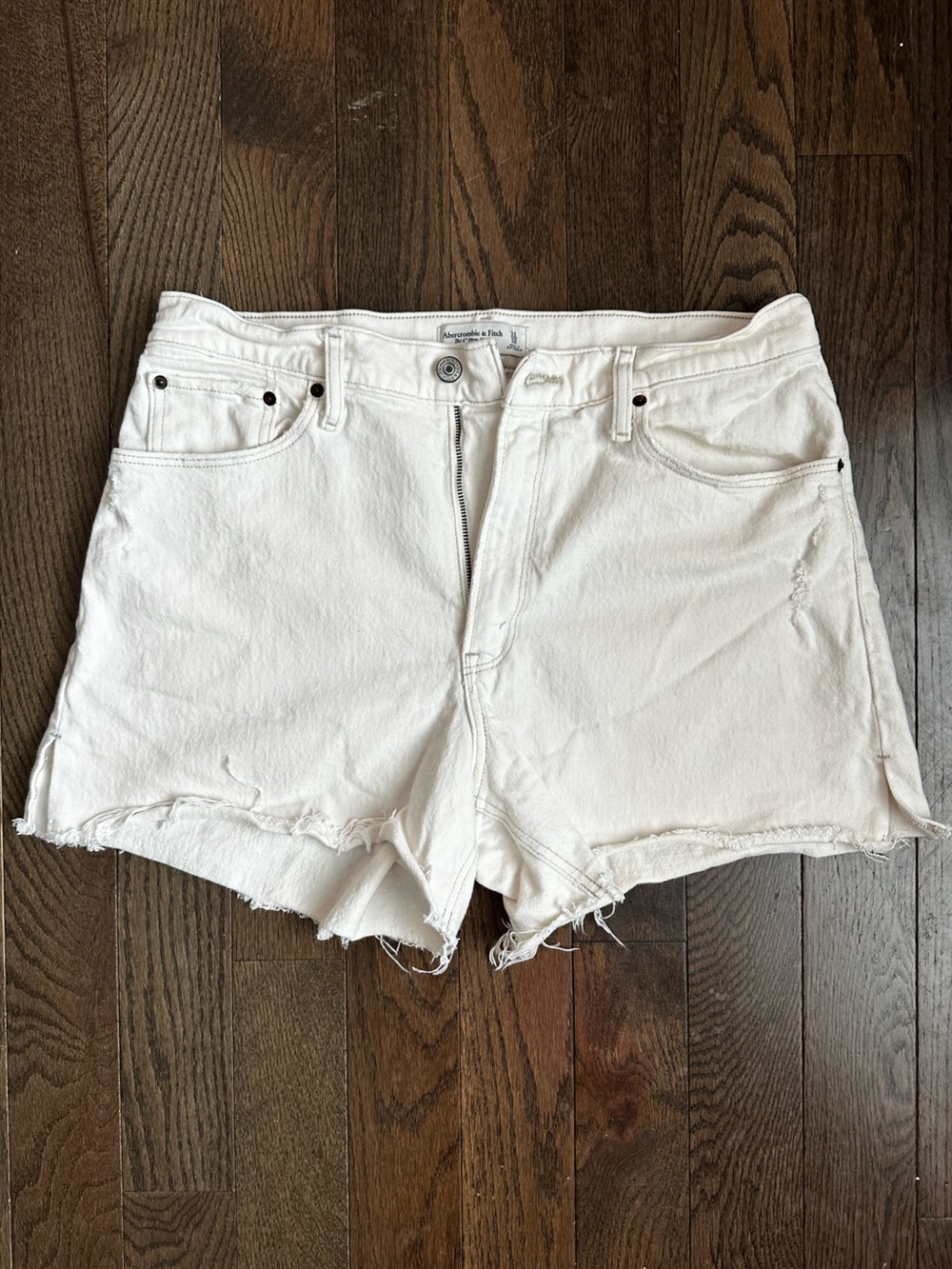 Abercrombie & Fitch denim curve love high rise 4” mom shorts